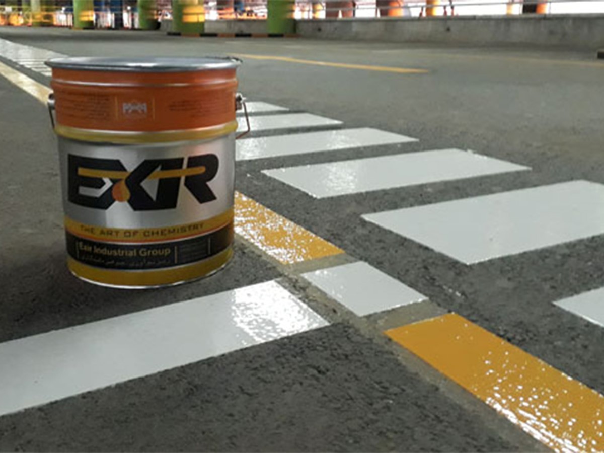 راهنمای خرید رنگ ترافیکی؛ انواع رنگ‌های ترافیکی چه ویژگی‌ها، مزایا و کاربردهایی دارند؟ 3