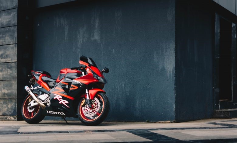 آیا قیمت بیمه موتور سیکلت بدون گواهینامه تفاوت دارد؟ 2