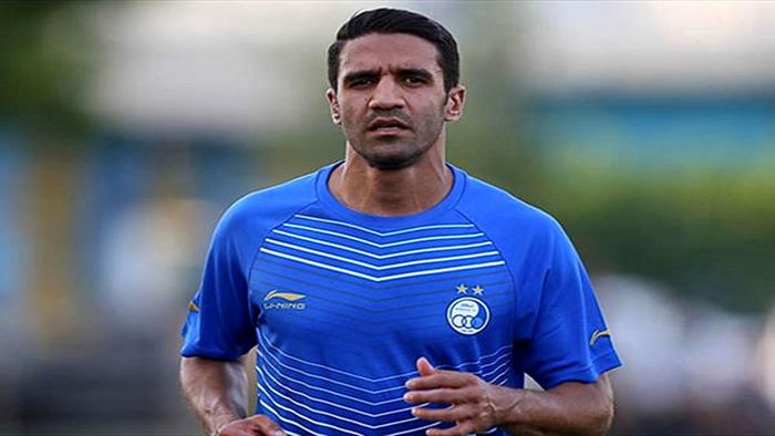 بمب یحیی از استقلال می آید؟ / هافبک آبی ها در تیررس پرسپولیس