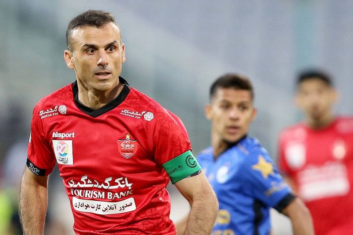 ستاره پرسپولیس بازی با نفت را از دست داد؟