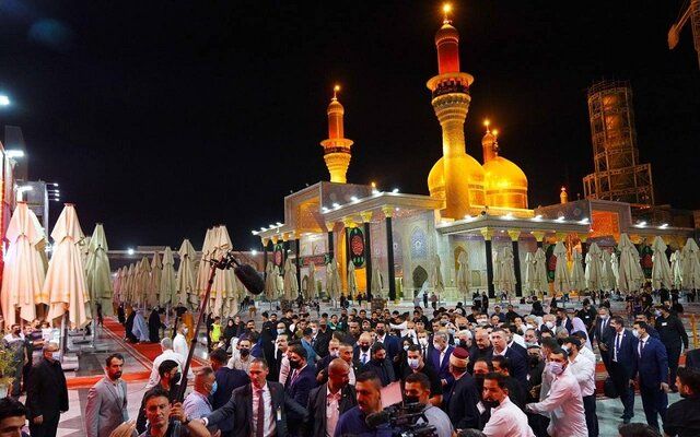 رئیس جمهور فرانسه به حرمین عسکریین رفت