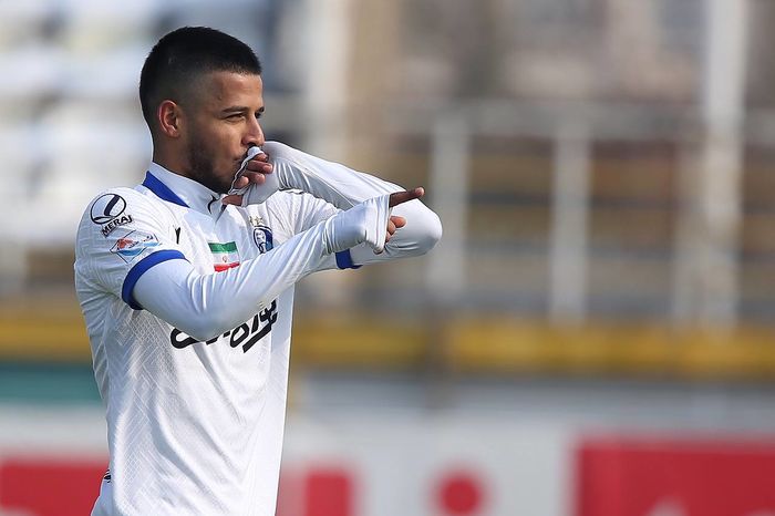 فرش قرمز باشگاه پولدار برای ستاره استقلال