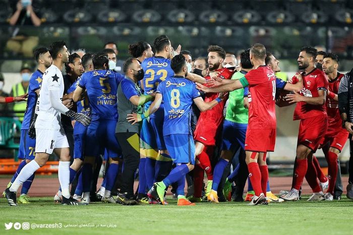  اوضاع خراب فوتبال ایران در دربی نمایان شد 