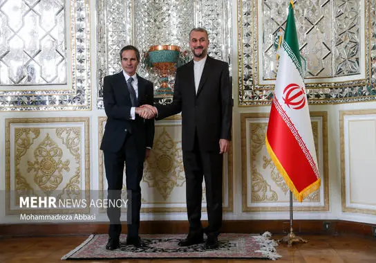 انرژی-اتمی (10)