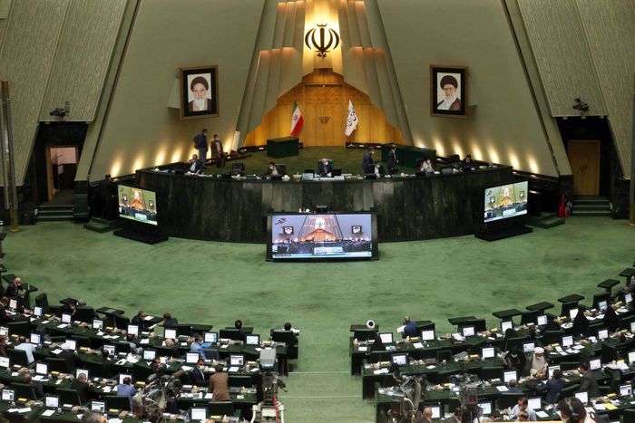 چراغ سبز مجلسی‌ها به تشکیل وزارت بازرگانی