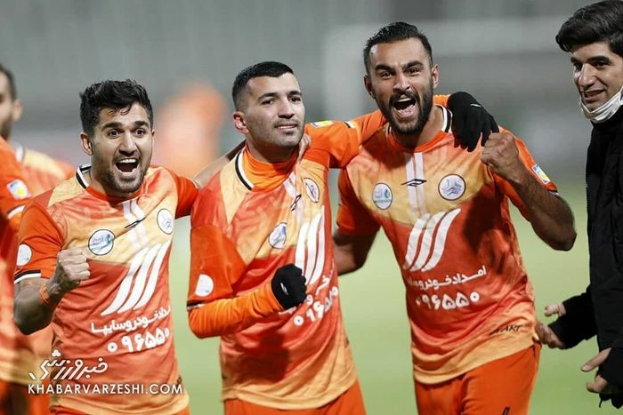 ستاره سابق پرسپولیس در آستانه بازگشت؟