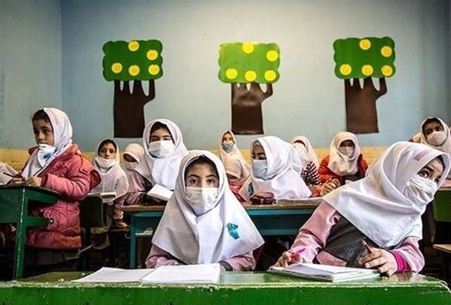 قیمت لوازم تحریر و لباس مدرسه سر به فلک کشید!