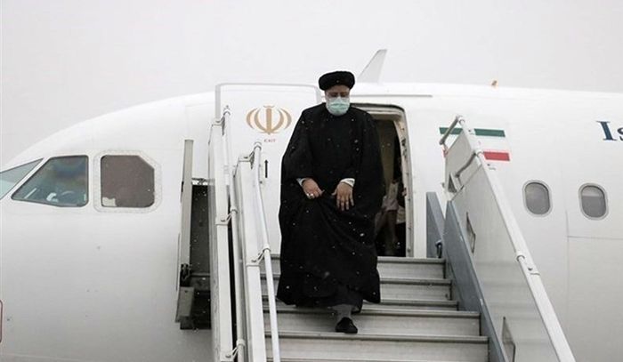 رئیس جمهور وارد سمنان شد