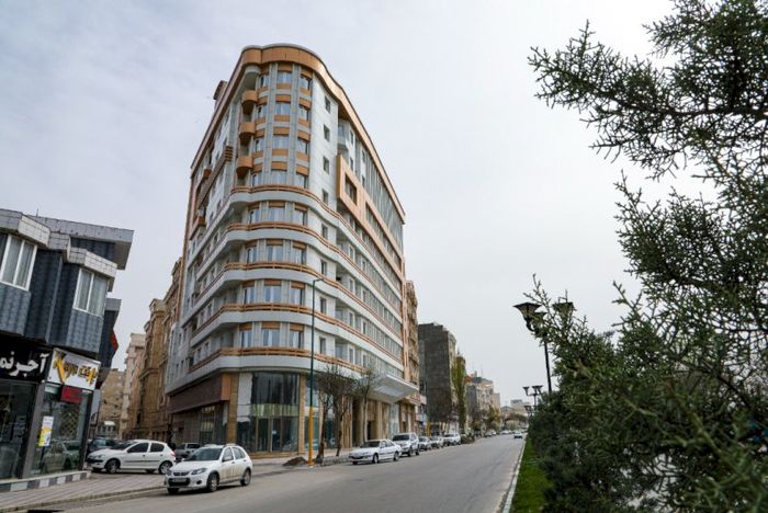 پروانه بهره‌برداری اولین هتل پنج ستاره اردبیل صادر شد