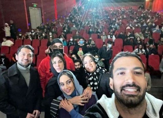 سلفی بهرام رادان و ترلان پروانه با مردم+عکس