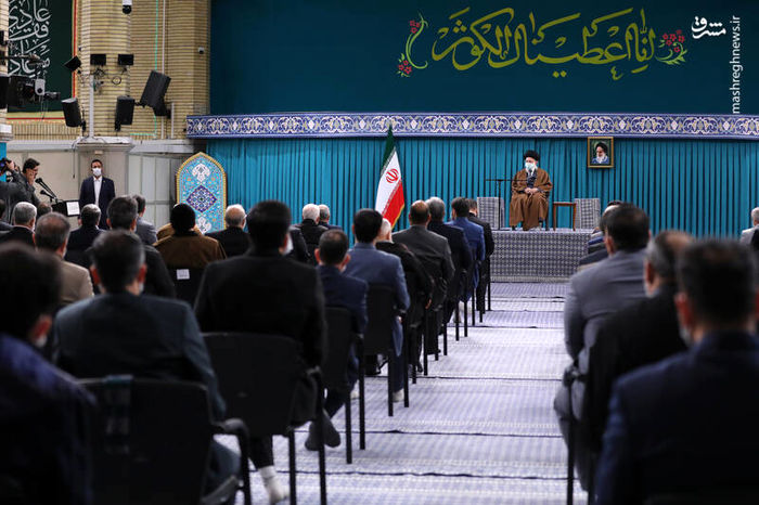 مداحان اهل بیت (ع) با رهبر انقلاب دیدار کردند + عکس