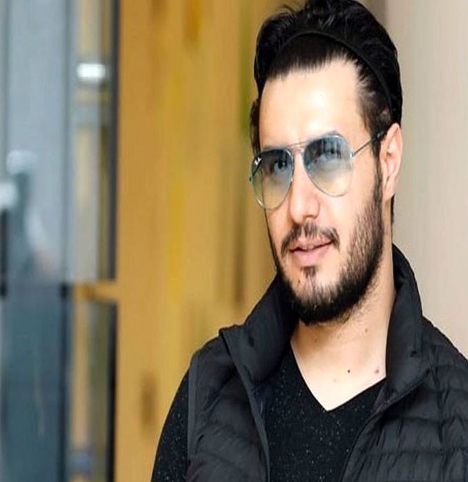 عاشقانه زیبای جواد عزتی با مه لقا باقری در جشنواره فجر + عکس